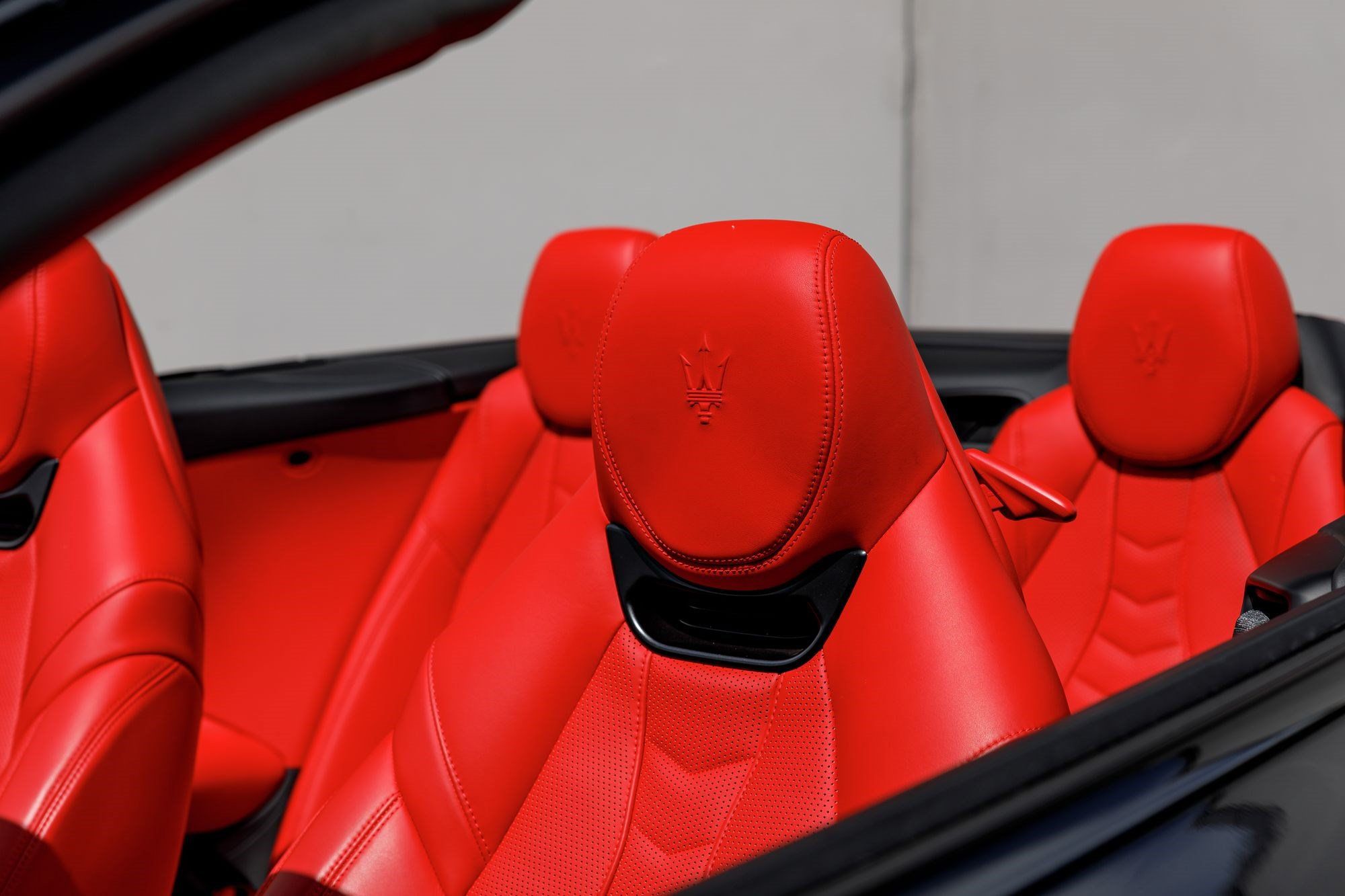 Used 2024 Maserati GranCabrio Trofeo AWD/4WD image 44