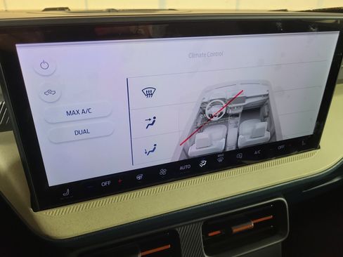 New 2026 Ford Maverick Lariat image 18