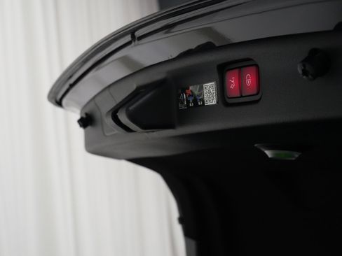 Used 2024 Mercedes-Benz C 63 AMG S image 33