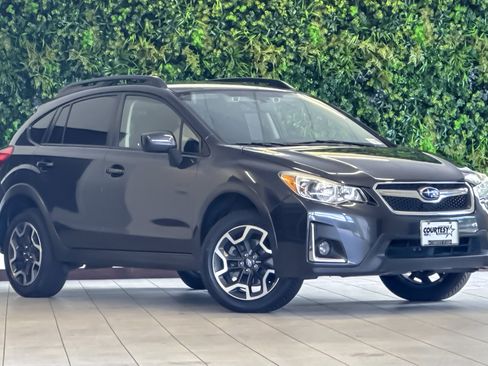 Used 2017 Subaru Crosstrek 2.0i Premium AWD/4WD image 1