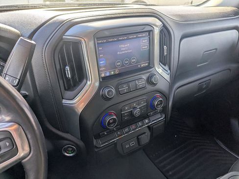 Used 2021 Chevrolet Silverado 1500 RST image 21