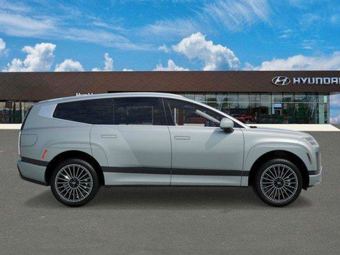 New 2026 Hyundai Ioniq 9 Calligraphy image 7