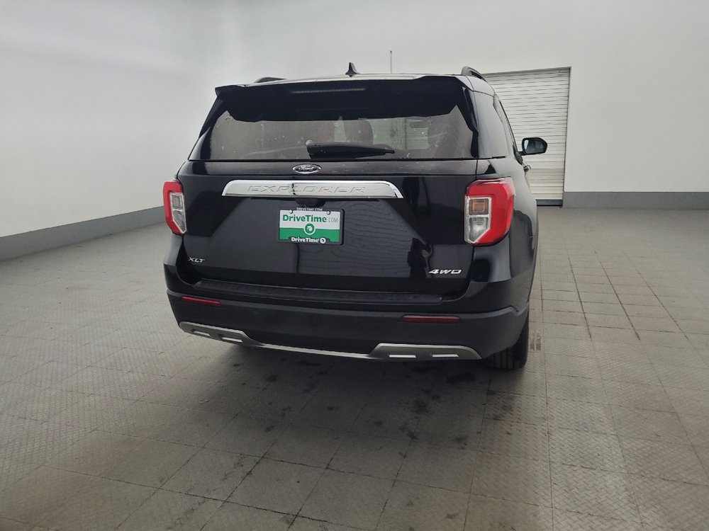 Used 2023 Ford Explorer XLT w/ Equipment Group 202A AWD/4WD image 7
