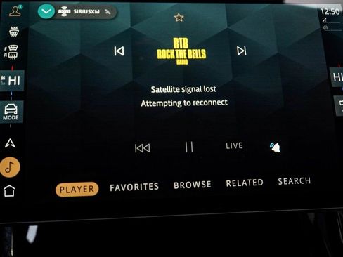 Used 2025 Land Rover Range Rover Sport SE image 29