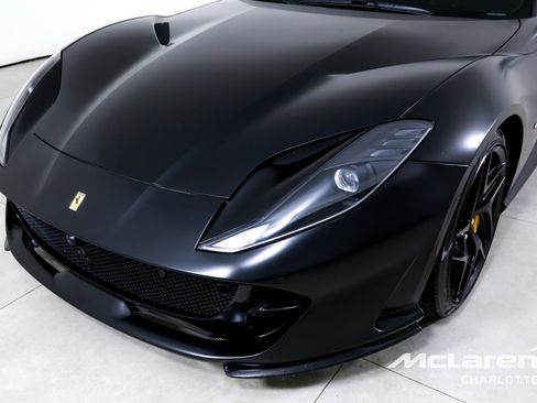 Used 2018 Ferrari 812 Superfast RWD image 28