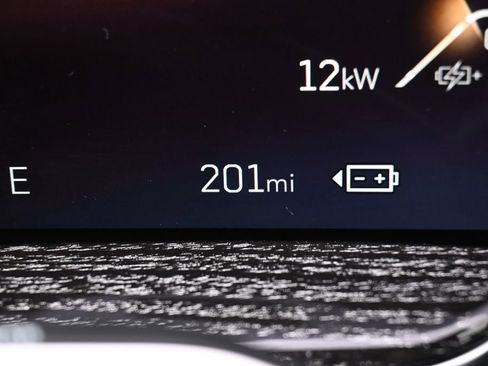 New 2025 Cadillac Escalade IQ Sport 1 w/ LPO, ONYX Package image 28