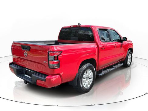 Used 2023 Nissan Frontier SV w/ SV Convenience Package RWD image 2