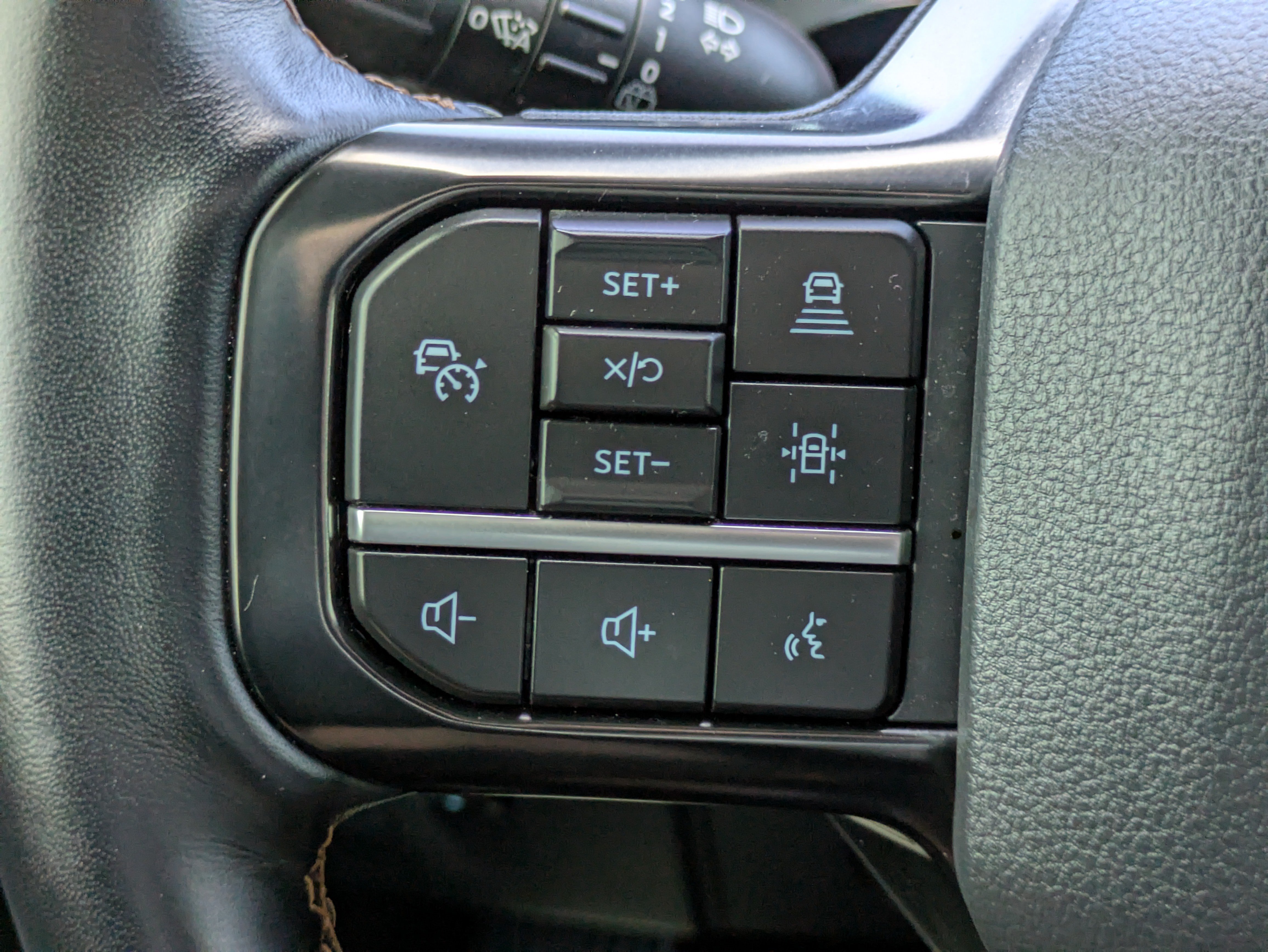 Used 2023 Ford Expedition Platinum AWD/4WD image 25