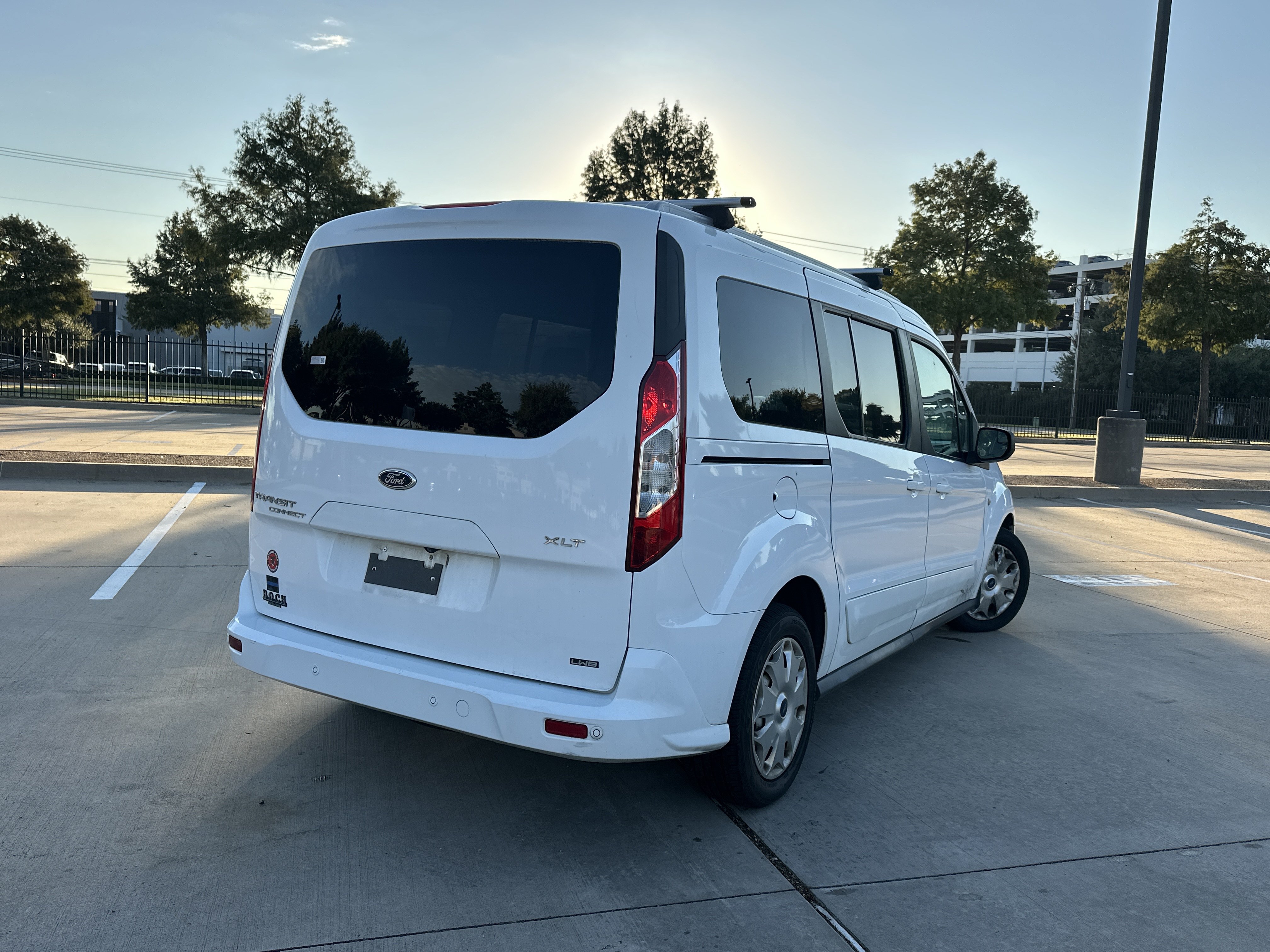 Used 2015 Ford Transit Connect XLT FWD image 2
