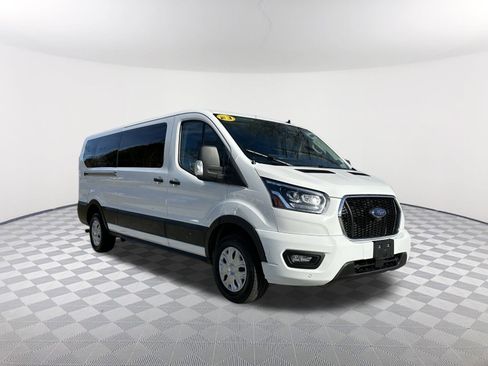 Used 2023 Ford Transit 350 XLT image 4