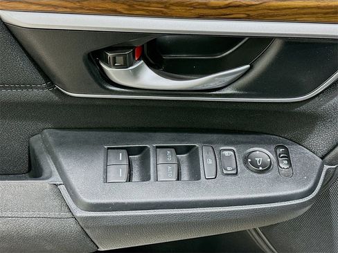 Used 2019 Honda CR-V EX image 17