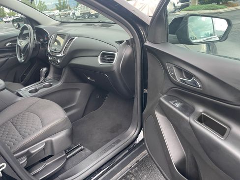 Used 2019 Chevrolet Equinox LT AWD/4WD image 16