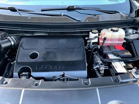 Used 2018 Chevrolet Traverse LT image 10