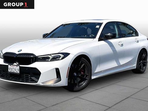 Used 2023 BMW 330i Sedan w/ M Sport Package RWD image 1