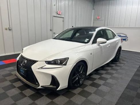 Used 2019 Lexus IS 300 F Sport AWD/4WD image 7