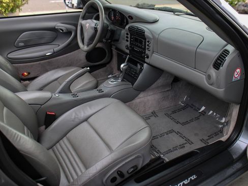 Used 2001 Porsche 911 Cabriolet image 20