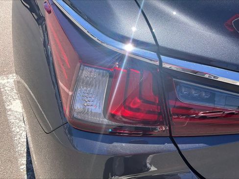 Used 2025 Lexus ES 350 w/ Accessory Package (P3) FWD image 27