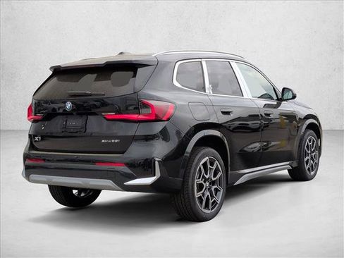 New 2026 BMW X1 xDrive28i w/ Convenience Package AWD/4WD image 2