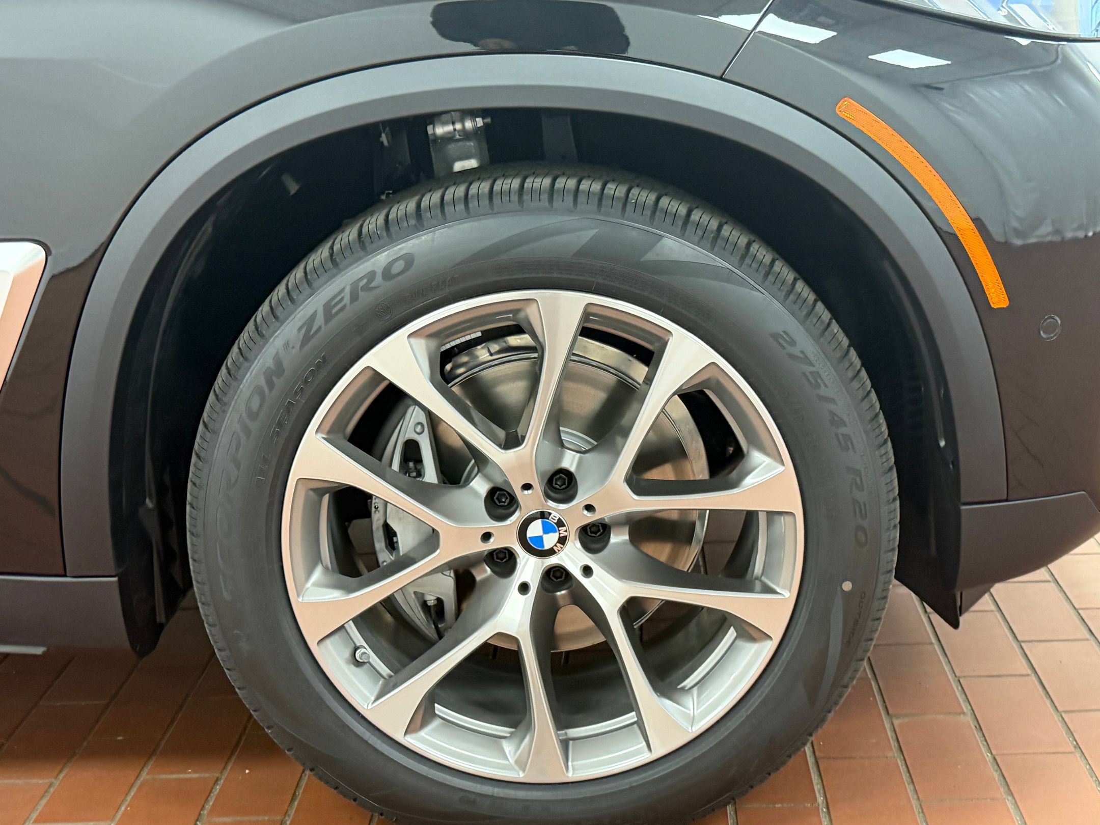 Used 2026 BMW X5 xDrive40i w/ Parking Assistance Package AWD/4WD image 11