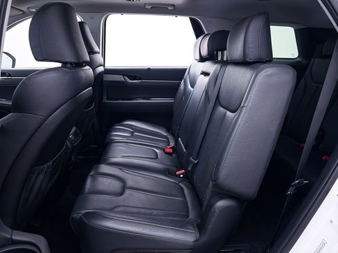 Used 2022 Hyundai Palisade SEL w/ 8P Bench Seat Package FWD image 38