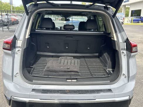 Used 2024 Nissan Rogue Platinum w/ Platinum Premium Package FWD image 29