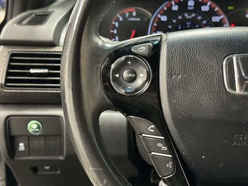 Used 2016 Honda Accord Sport image 17