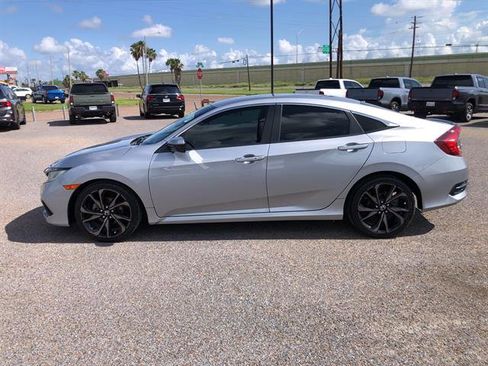 Used 2020 Honda Civic Sport image 4