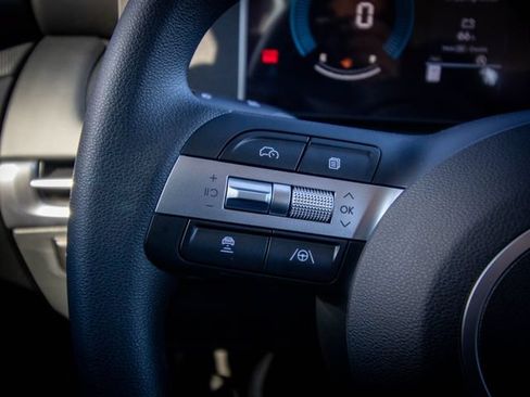 Certified 2026 Hyundai Tucson SE FWD image 28