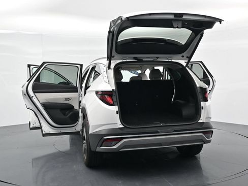 Used 2025 Hyundai Tucson SEL FWD image 35