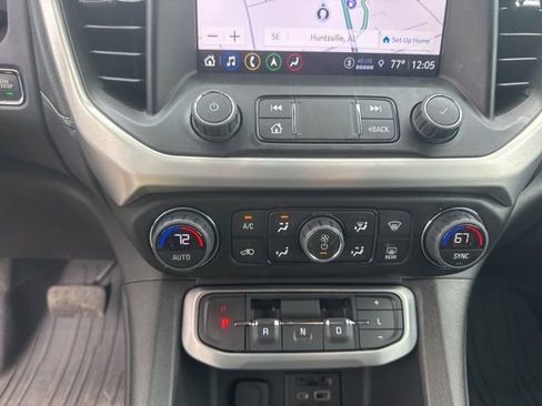 Used 2023 GMC Acadia SLT AWD/4WD image 25