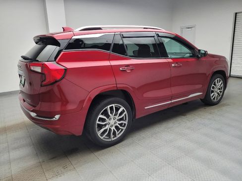 Used 2022 GMC Terrain Denali w/ Denali Premium Package AWD/4WD image 10
