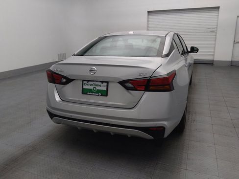 Used 2022 Nissan Altima 2.5 SV FWD image 7