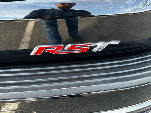 Used 2021 Chevrolet Tahoe RST w/ Luxury Package AWD/4WD image 34