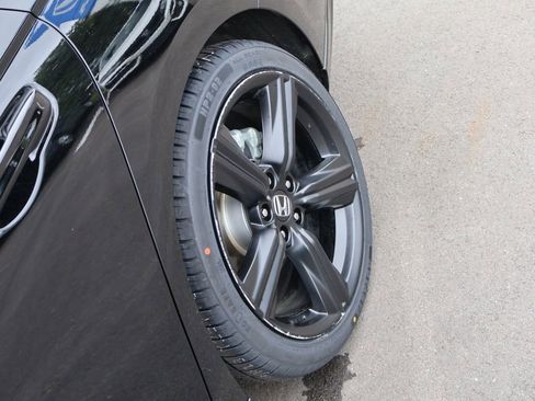 Used 2024 Honda Accord Sport image 31
