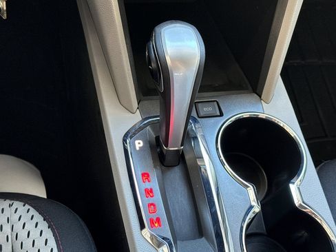 Used 2015 GMC Terrain SLE FWD image 31