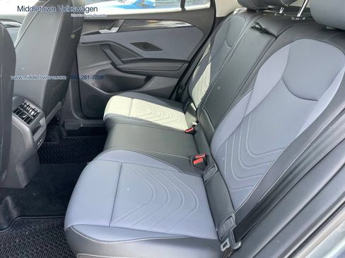 Certified 2025 Volkswagen Tiguan SE AWD/4WD image 7