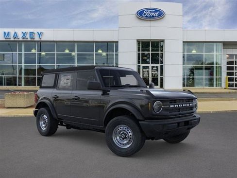 New 2025 Ford Bronco 4-Door AWD/4WD image 32