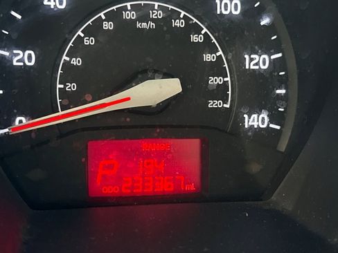 Used 2013 Kia Rio LX FWD image 10