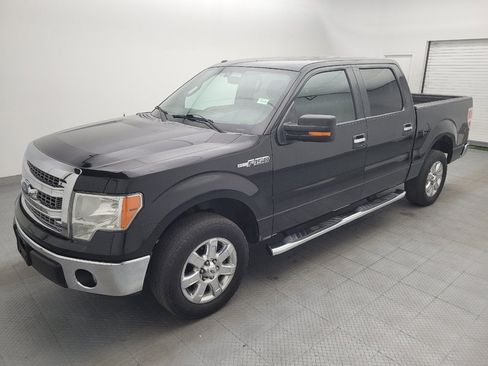 Used 2014 Ford F150 XLT w/ XLT Chrome Package RWD image 2