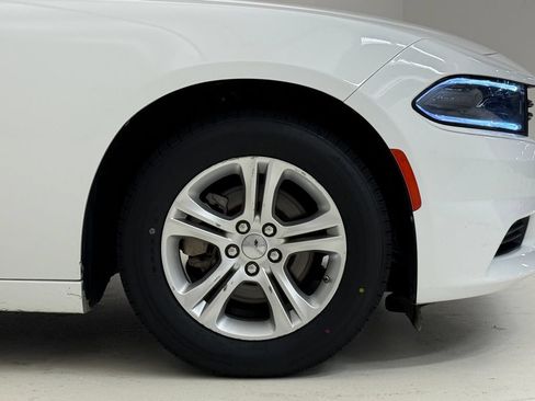 Used 2023 Dodge Charger SXT RWD image 6