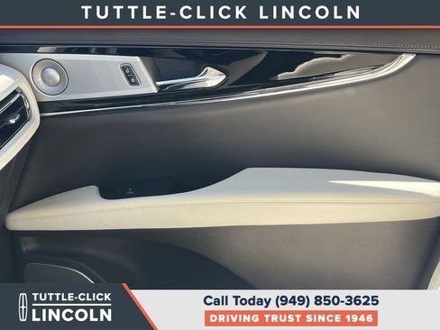 Certified 2023 Lincoln Nautilus Black Label w/ Class II Trailer Tow Package AWD/4WD image 23