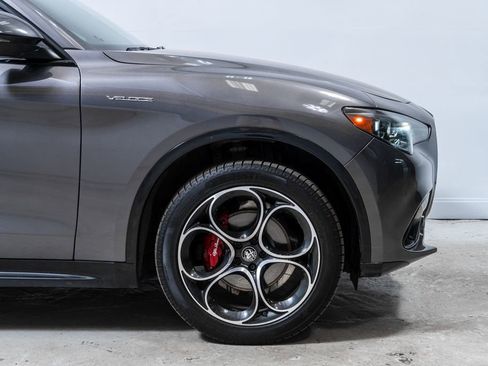 Used 2018 Alfa Romeo Stelvio Ti Sport AWD/4WD image 12