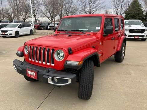 Certified 2022 Jeep Wrangler Unlimited Sahara w/ LED Lighting Group AWD/4WD image 3