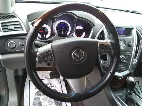 Used 2011 Cadillac SRX Luxury FWD image 11