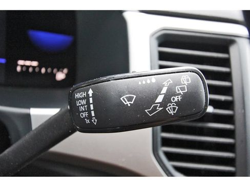 Used 2022 Volkswagen Atlas SE FWD image 21