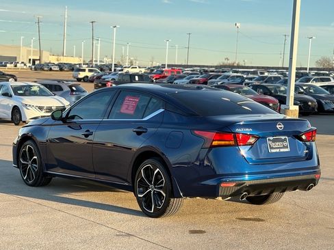 Certified 2024 Nissan Altima 2.5 SR w/ SR Premium Package image 6