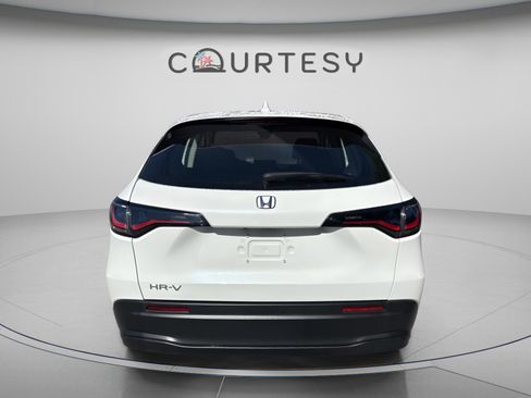 Certified 2024 Honda HR-V LX image 6