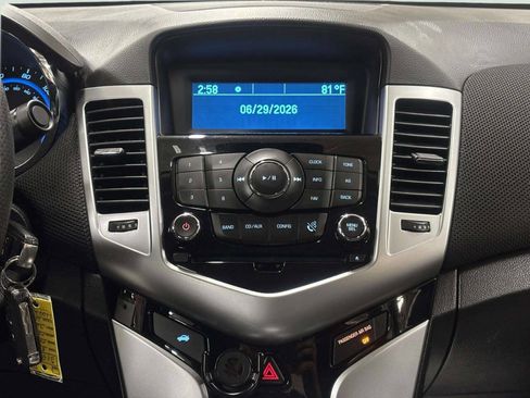 Used 2016 Chevrolet Cruze LT FWD image 23