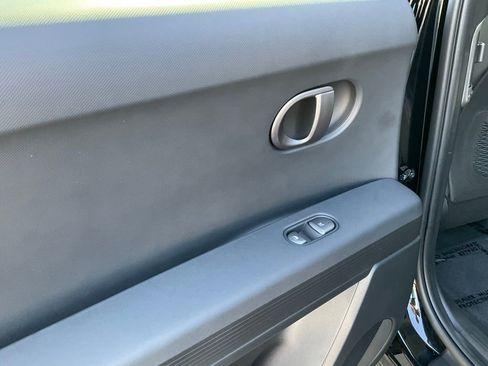 Used 2025 Hyundai Ioniq 5 SEL image 34