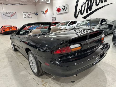 Used 2002 Chevrolet Camaro Z28 w/ SS Performance/Appearance Pkg image 3